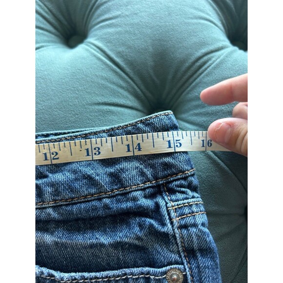 American Eagle Shorts Next Level Stretch Denim Cut Off Shorts with Lace Pocket 4 - Picture 8 of 9